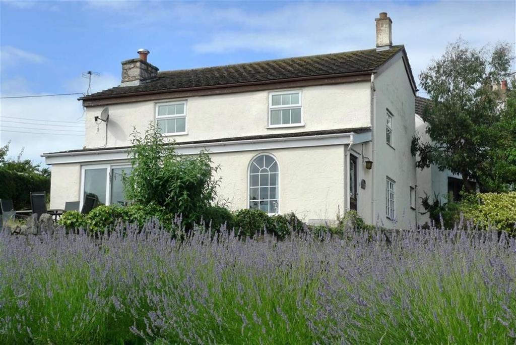 Glanwydden Road, Nr Penrhyn Bay, Conwy 3 bed detached house £249,995