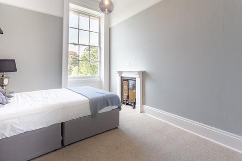 3 bedroom apartment for sale - Malvern Road, Lansdown, Cheltenham GL50
