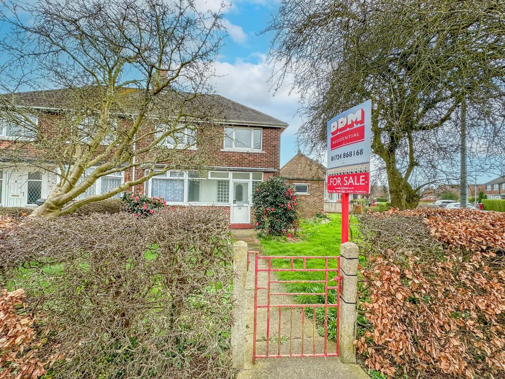 Revesby Avenue, Scunthorpe, North Lincolnshire, DN16 3 bed semi
