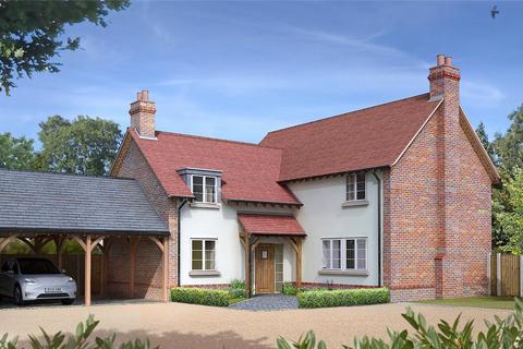 3 bedroom detached house for sale, Maydencroft Lane, Gosmore, Hertfordshire, SG4