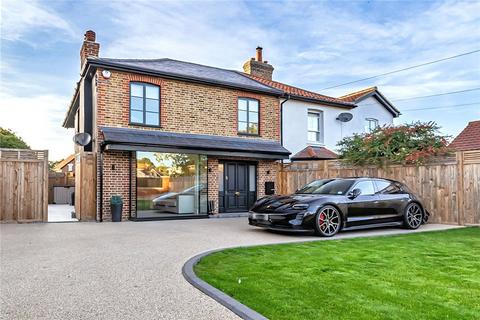 82 Coopersale Common, Coopersale, Epping, CM16 7QU