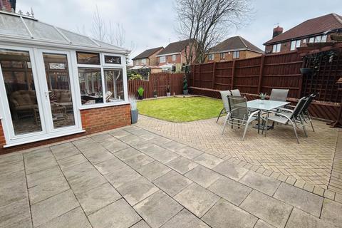 6 Alligin Close, Chadderton, Oldham, OL9 0LZ