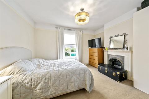 1 Gothic Road, Twickenham, TW2 5EH