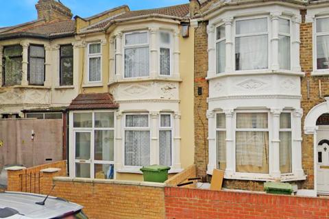 3 bedroom terraced house for sale - Jedburgh Road, London, E13