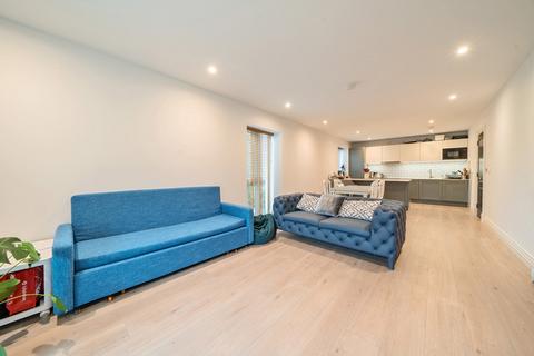 2 bedroom apartment for sale, Chapman House, Filmworks Walk, Ealing