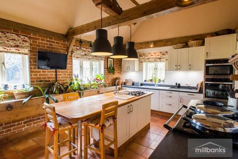 4 bedroom barn conversion for sale, Low Road, Denham, Eye, Suffolk, IP21 5ET