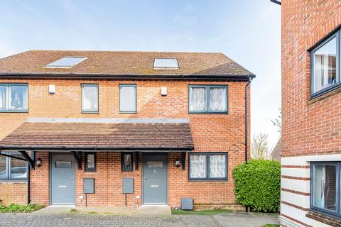 2 bedroom semi-detached house for sale - Broadview Close, Kings Worthy, SO23