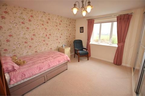 2 bedroom flat for sale, Henderson Court, Ponteland NE20