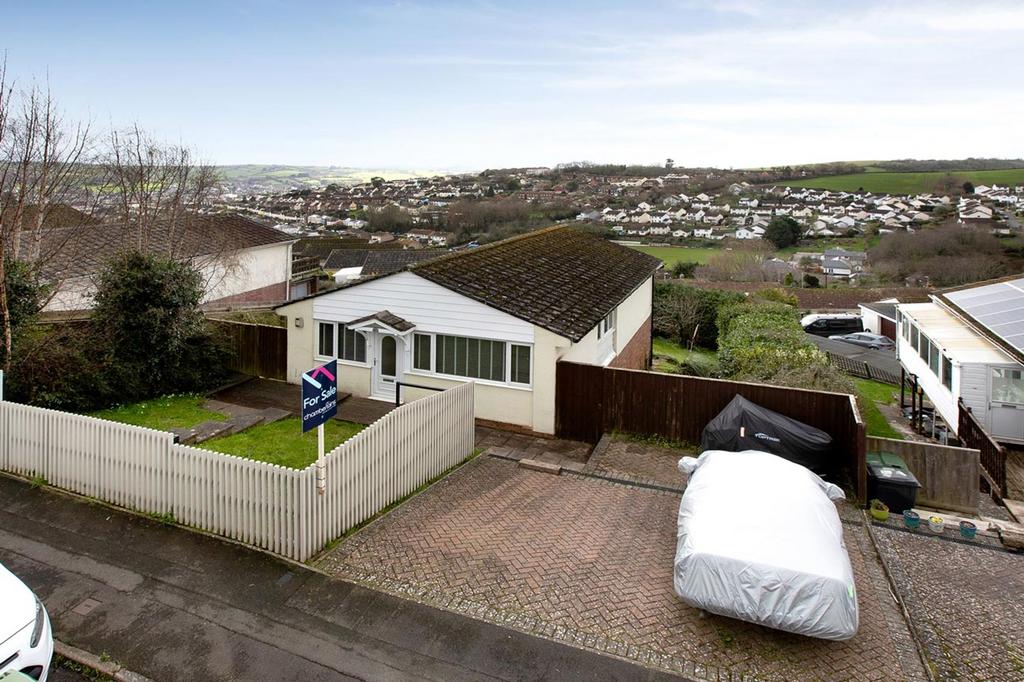 Higher Coombe Drive, Teignmouth, TQ14 4 bed detached house for sale £