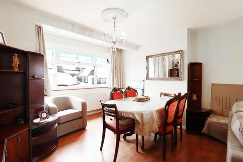 3 bedroom end of terrace house for sale, Northborough Road, London SW16