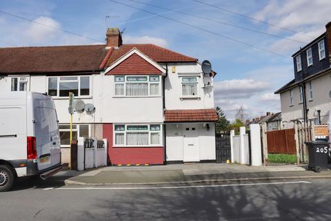 3 bedroom end of terrace house for sale, Northborough Road, London SW16