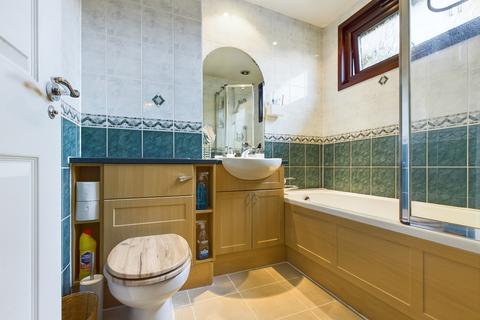 10 Bramley Walk, Whitehill, Bordon, GU35 9BG