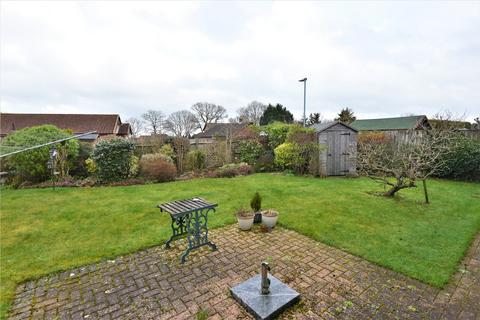 8 Hazel Close, Alderholt, Fordingbridge, SP6 3DQ