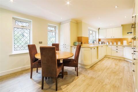 24 Bath Road, Calcot, Reading, RG31 7QJ