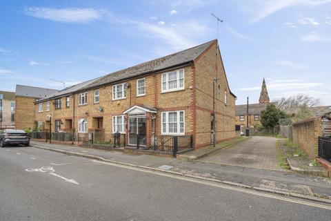 4 bedroom terraced house for sale, Tindal Street, SW9