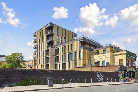 3 bedroom flat for sale, The Hudson, 1 Maryland Point, London, E15