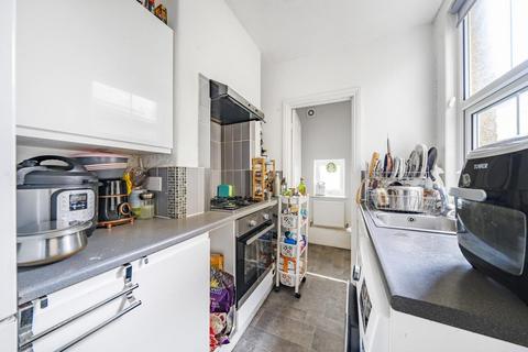 5 Glenthorne Road, Kingston Upon Thames, KT1 2UB