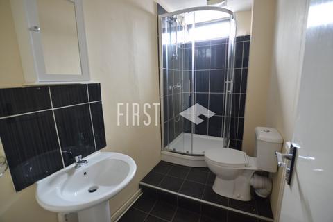 4 bedroom flat to rent, London Road, Leicester LE2