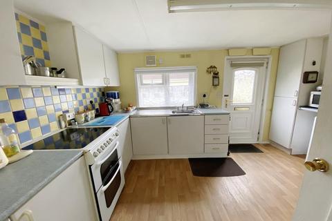 2 bedroom park home for sale - Ferndown Dorset BH22 9DQ