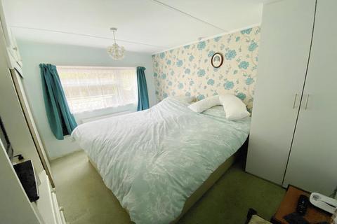 2 bedroom park home for sale, Ferndown Dorset BH22 9DQ