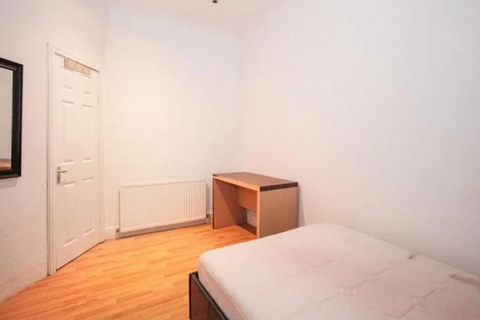 4 bedroom flat for sale, Dudley Street, Luton LU2