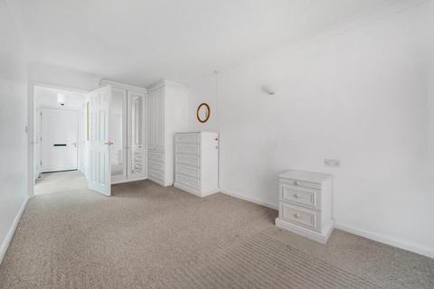 1 bedroom retirement property for sale, Windsor,  Berkshire,  SL4