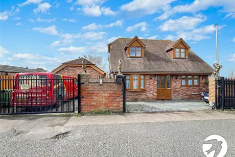 4 bedroom detached house for sale - Queenborough Road, Minster on Sea, Sheerness, Kent, ME12