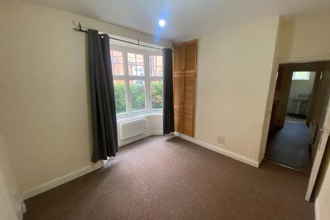 Studio to rent, Leicester LE2