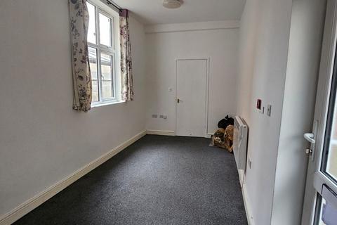 Studio to rent, Leicester LE5