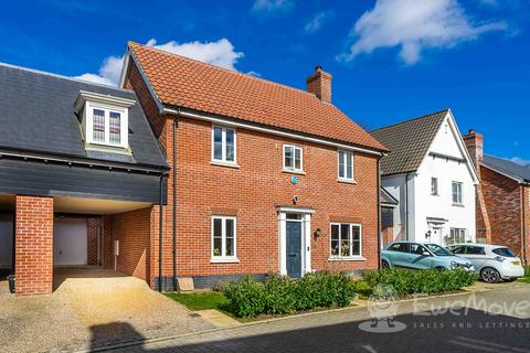 4 bedroom semi-detached house for sale, Goldfinch Close, Wymondham, Norfolk, NR18