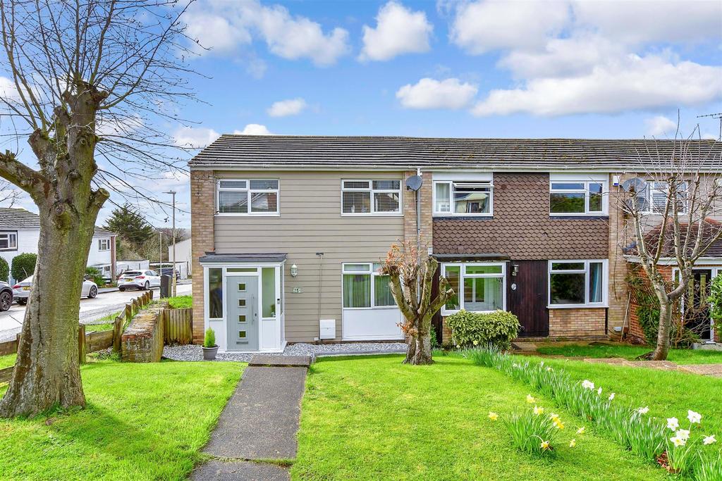 Wick Lane, Wickford, Essex 3 bed end of terrace house for sale £350,000