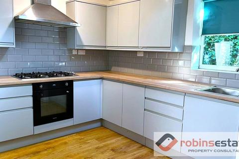 7 bedroom semi-detached house to rent, Derby Grove, Nottingham, NG7 1PF