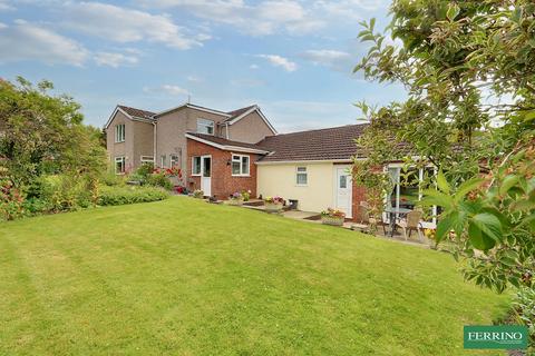 5 bedroom detached house for sale, and SEPARATE 2 BED ANNEX, Hillersland, Coleford, Gloucestershire. GL16 7NY