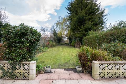180 Queens Road, London, SW19 8LY
