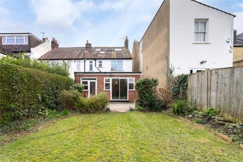 180 Queens Road, London, SW19 8LY