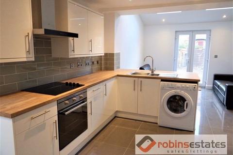 6 bedroom semi-detached house to rent, Claude Street, Nottingham, NG7 2LB