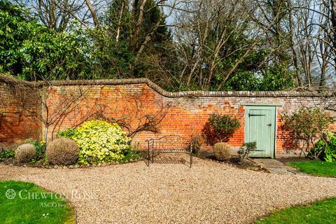 2 bedroom cottage for sale, Warfield Street, Warfield, Bracknell