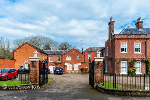 2 bedroom cottage for sale, Warfield Street, Warfield, Bracknell