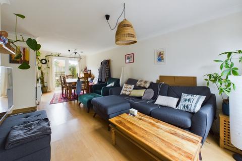 3 Kirkby Close, Cambridge, CB4 1XP