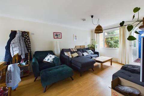 3 Kirkby Close, Cambridge, CB4 1XP