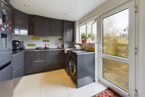 3 Kirkby Close, Cambridge, CB4 1XP