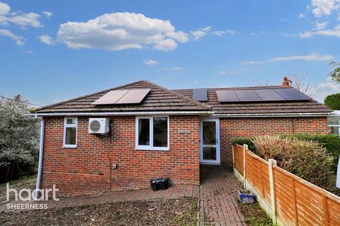3 bedroom detached bungalow for sale - Whybornes Chase, Minster on sea
