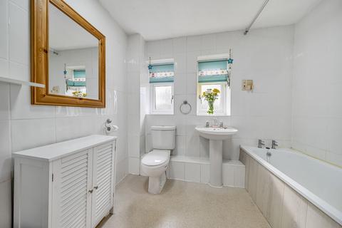 10 Cardamom Close, Guildford, GU2 9GZ