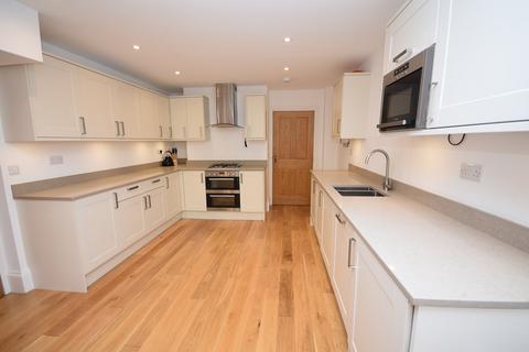 3 bedroom apartment for sale - West Street, Farnham, Surrey, GU9