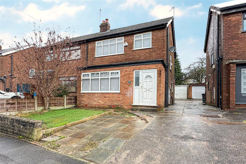 Norfolk Crescent, Failsworth, Manchester, M35 3 bed semidetached house for sale £260,000