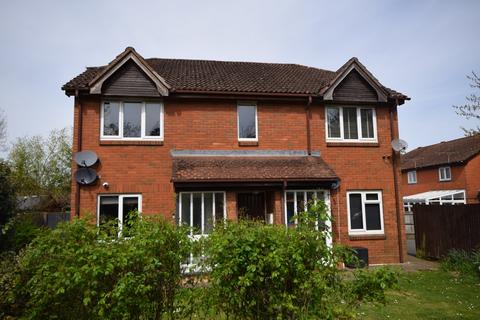 1 bedroom apartment for sale, St Peters Gardens, Wrecclesham, Farnham, GU10