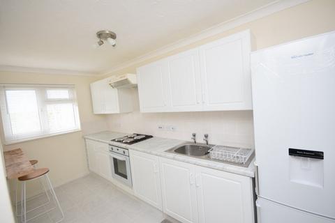 1 bedroom apartment for sale, St Peters Gardens, Wrecclesham, Farnham, GU10