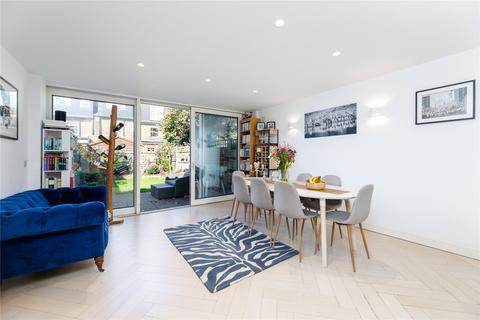 3 bedroom semi-detached house for sale, Borough Road, Kingston upon Thames, Surrey, KT2