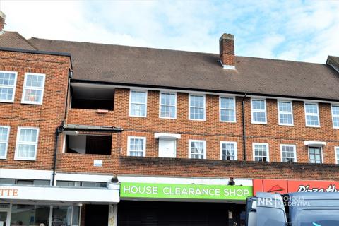 2 bedroom flat for sale, Hook Road, Chessington, Surrey. KT9