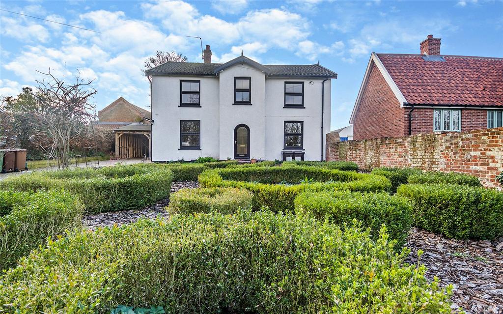 Old Norwich Road, Marsham, Norwich... 4 bed detached house for sale £